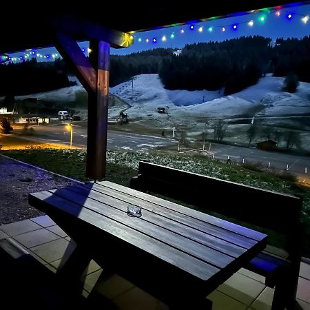 לאמורה Gite Avec Terrasse Et Belle Vue - Chaletnelda Com מראה חיצוני תמונה